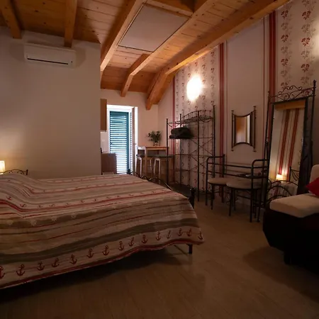 Vecchia Apartament *